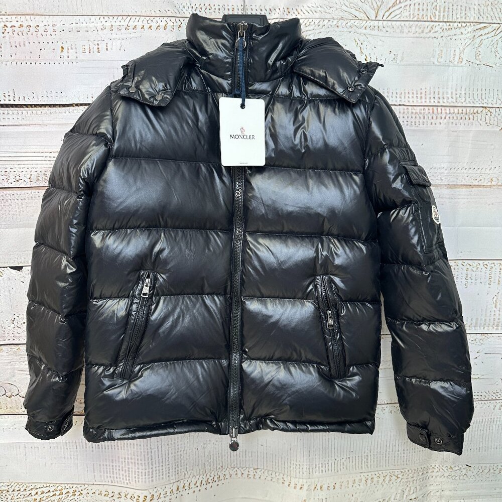 Men's Moncler Maya Series White Goose Down Warm Short Down Black Jacket L